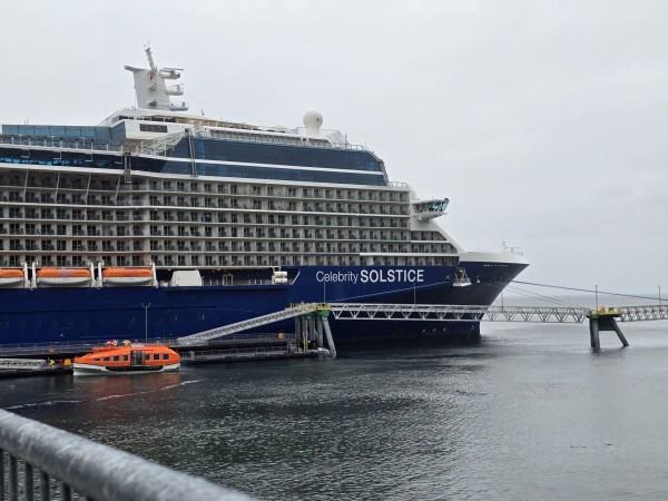Celebrity Solstice